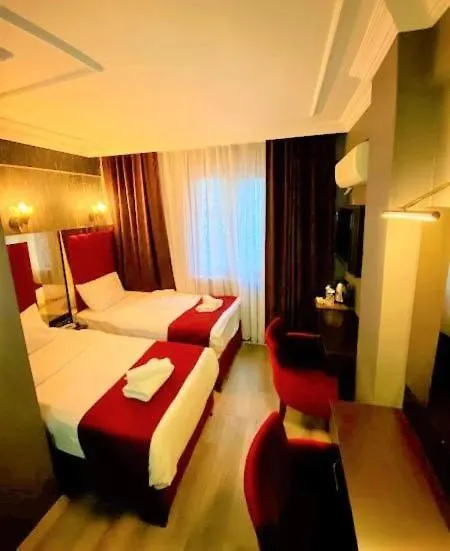 K Royal Hotel - Old City Istanbul 4*,